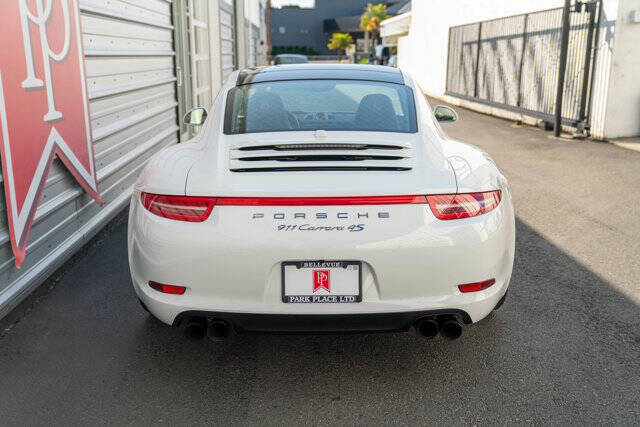 2014 Porsche 911 36