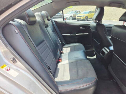 2017 Toyota Camry SE