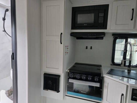 2026 Palomino BACKPACK HS8801