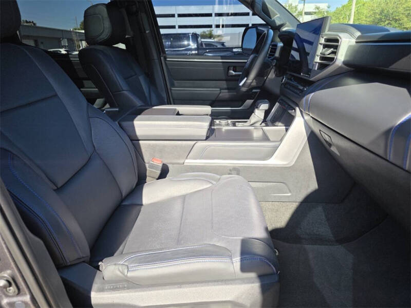 2023 Toyota Tundra Platinum HV