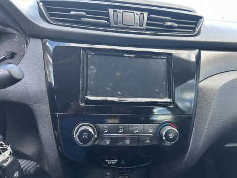 2017 Nissan Rogue Sport S