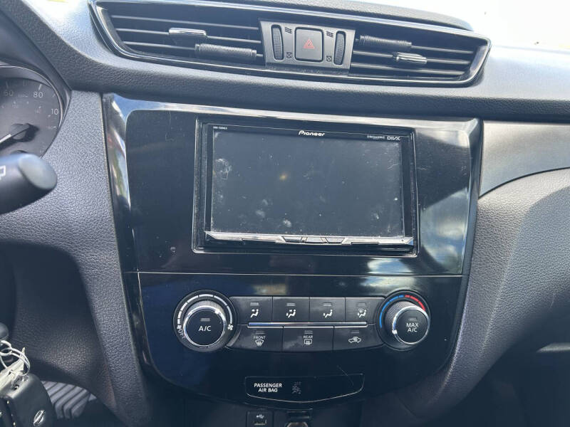 2017 Nissan Rogue Sport S