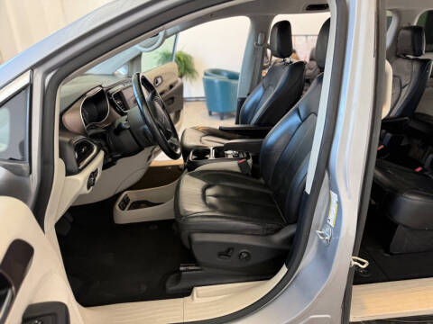 2018 Chrysler Pacifica Touring L