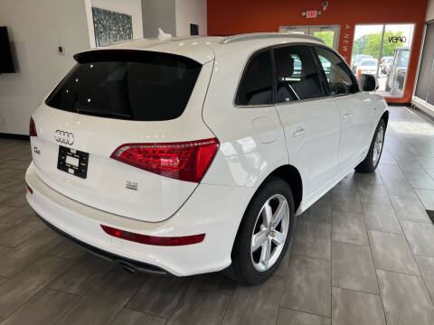 2011 Audi Q5 3.2 quattro Premium Plus