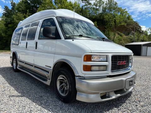 2000 GMC Savana for sale at Jim's Hometown Auto Sales LLC in Cambridge OH