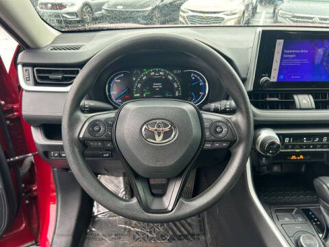 2024 Toyota RAV4 Hybrid XLE