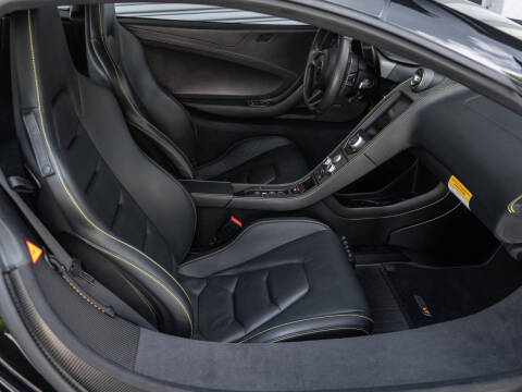2016 McLaren 675LT