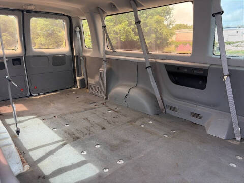 2009 Ford E-Series E-350 SD XLT