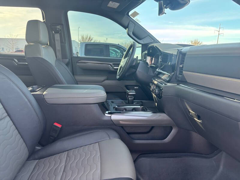 2024 Chevrolet Silverado 1500 ZR2