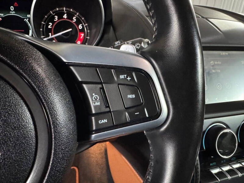 2020 Jaguar F-TYPE R