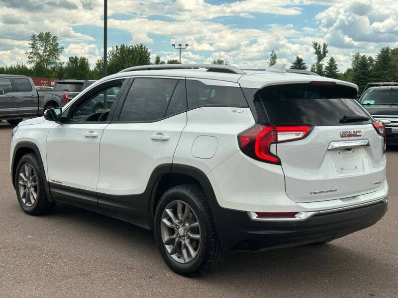 2023 GMC Terrain SLT