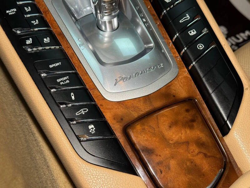 2012 Porsche Panamera