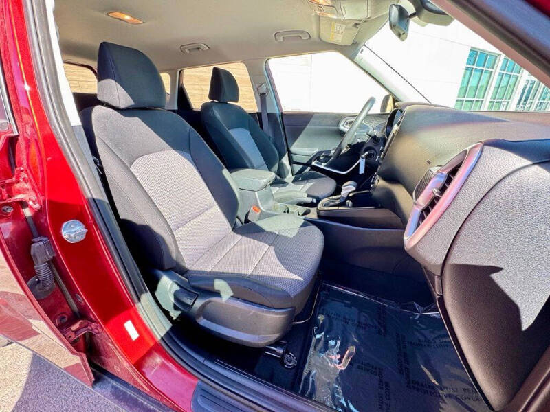 2023 Kia Soul LX