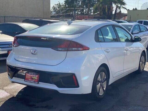 2019 Hyundai Ioniq Hybrid Blue