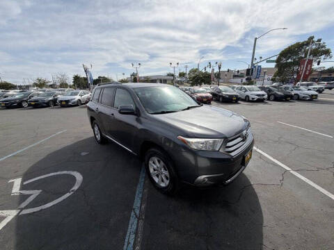 2013 Toyota Highlander Plus