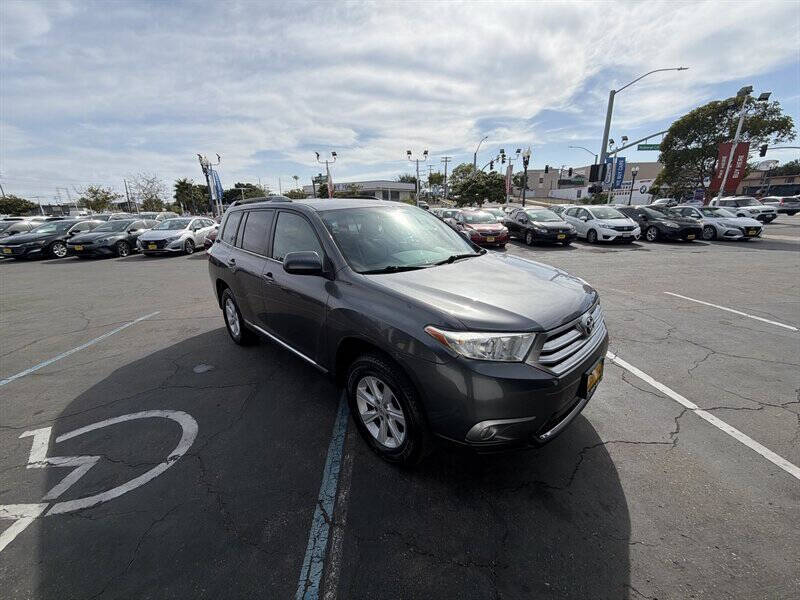 2013 Toyota Highlander Plus