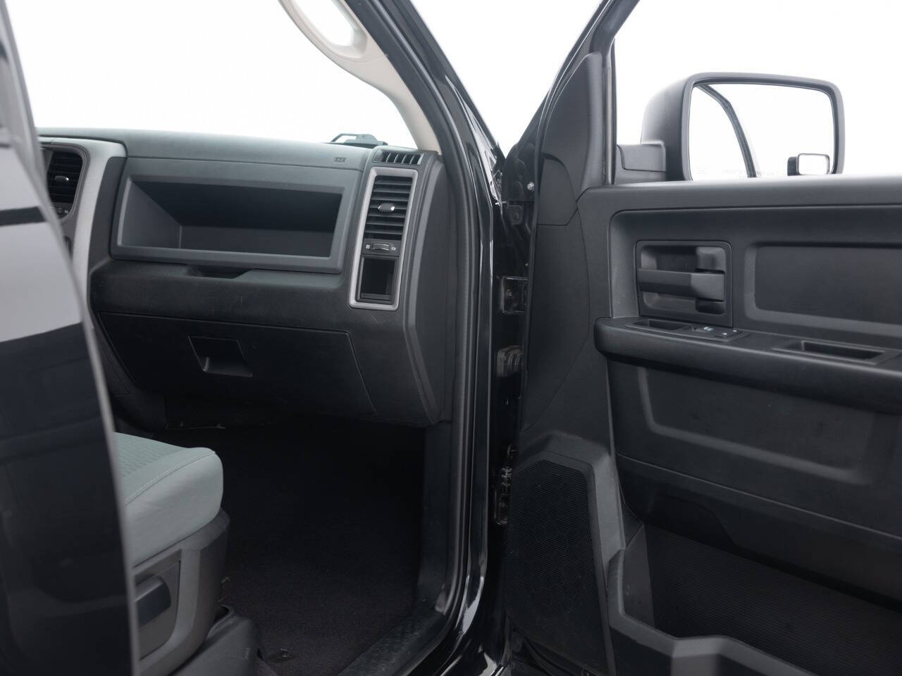 Used Car 2018 Ram 1500  Express 4x4 4dr Quad Cab 6.3 Ft. Sb Pickup For Sale Under $20,000 In Coal City, Illinois