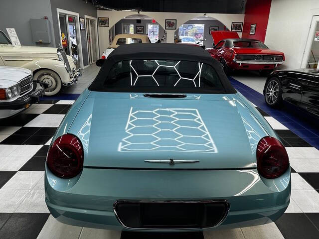 2002 Ford Thunderbird Deluxe
