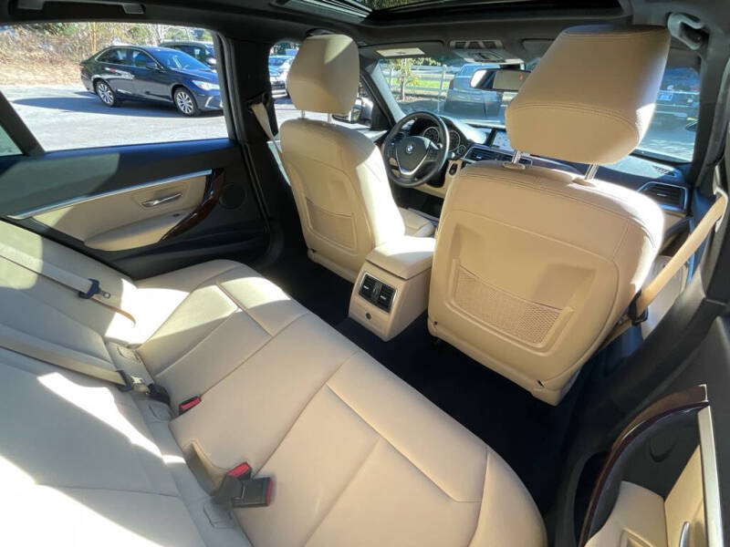 2018 BMW 3 Series 330i