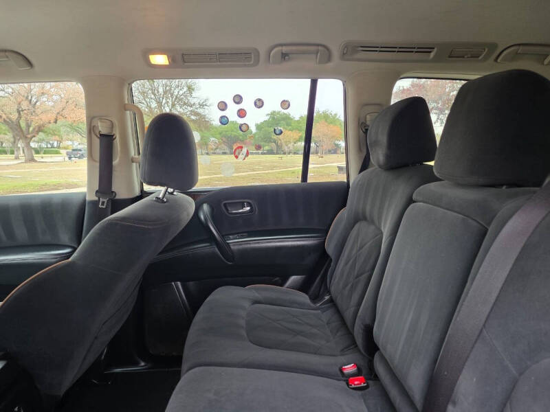 2017 Nissan Armada Platinum