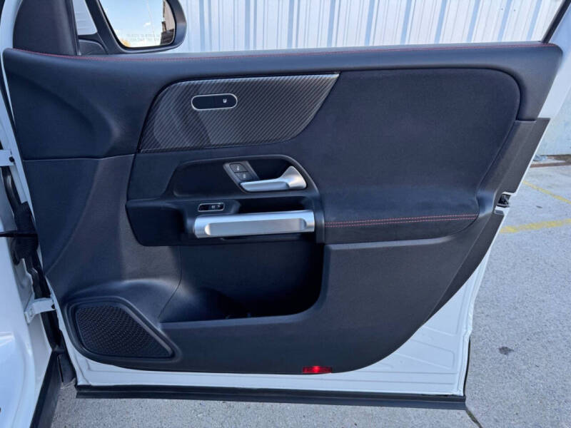 2022 Mercedes-Benz GLB GLB 250