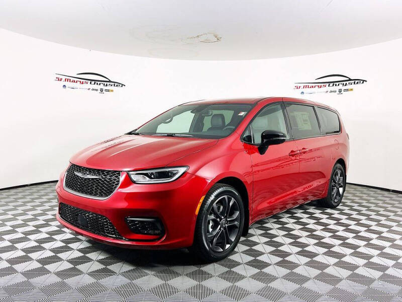 2026 Chrysler Pacifica Select