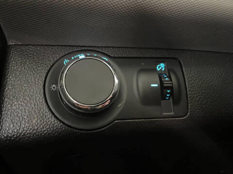 2013 Chevrolet Sonic LS Manual