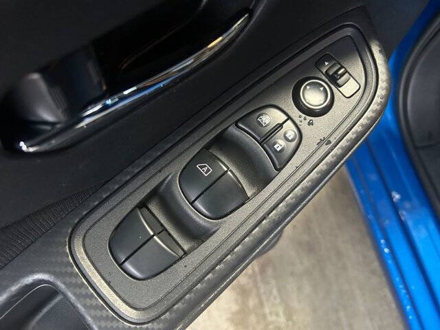 2022 Nissan Versa SV