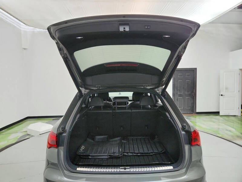 2020 Audi Q3 quattro S line Premium 45 TFSI