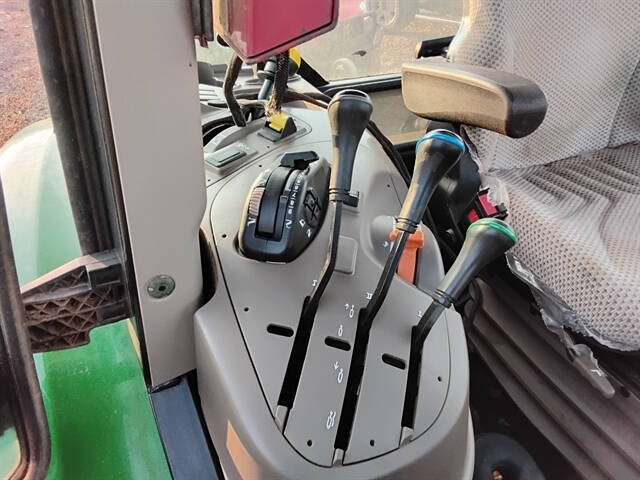 2019 John Deere 5115M