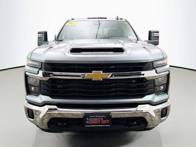 Used 2024 Chevrolet Silverado 3500HD LT with VIN 1GC4YTEY3RF203890 for sale in Bloomington, IL