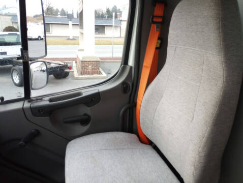 2014 Freightliner M2 106