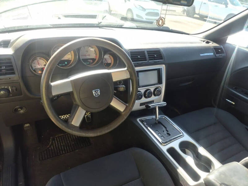 2010 Dodge Challenger SE