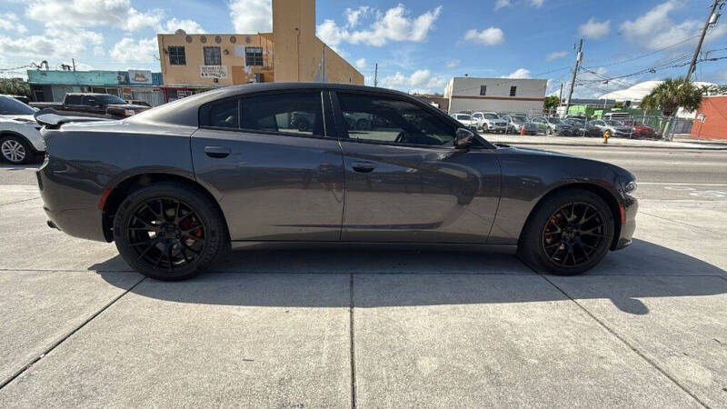 2021 Dodge Charger SXT