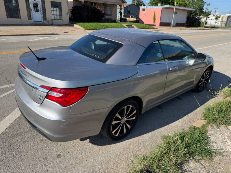 2013 Chrysler 200 S