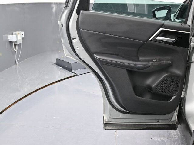 2023 Mitsubishi Outlander PHEV SE