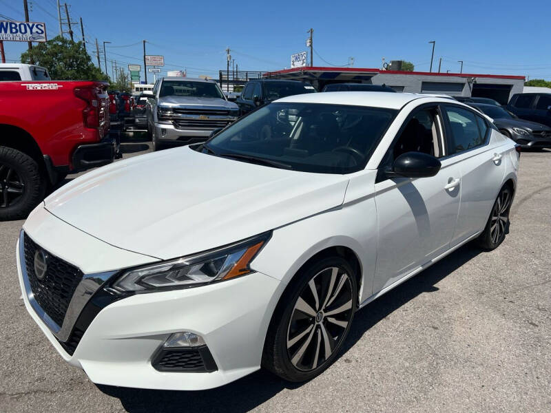 Used 2022 Nissan Altima SR with VIN 1N4BL4CVXNN400372 for sale in Garland, TX