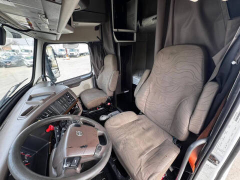 2018 Volvo VNL
