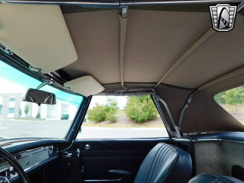 1965 Mercedes-Benz SL-Class