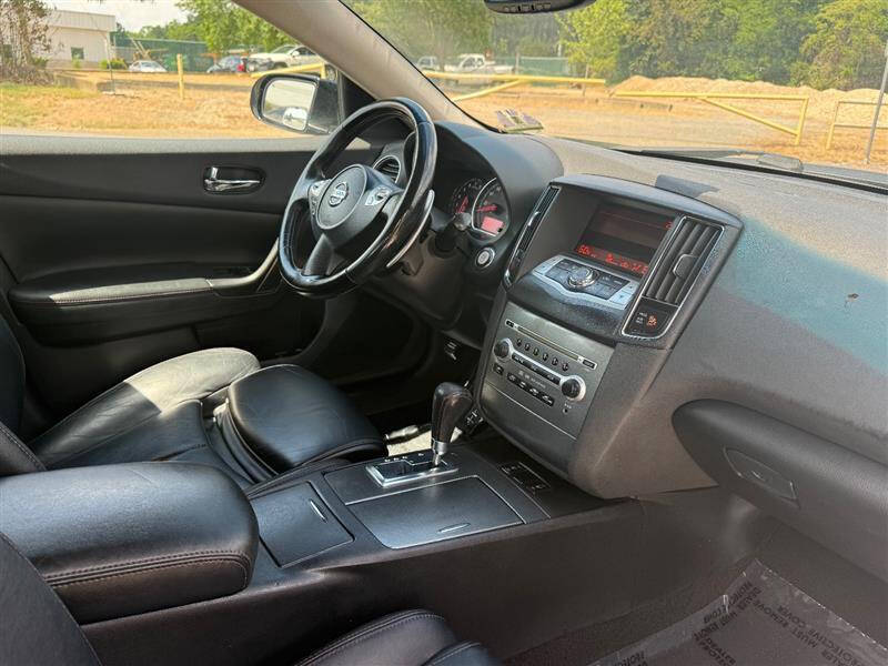 2010 Nissan Maxima