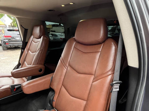 2018 Cadillac Escalade Premium Luxury