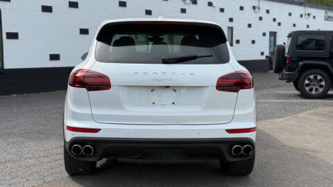 2017 Porsche Cayenne S