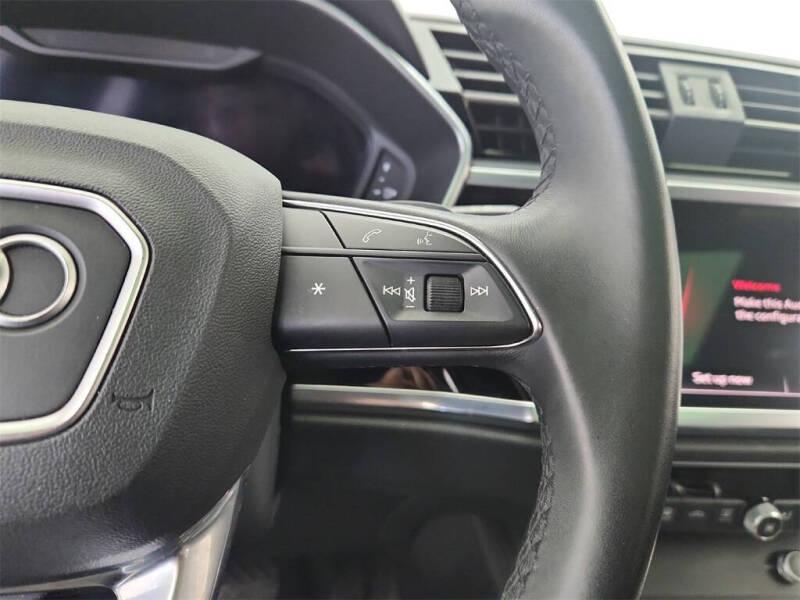 2023 Audi Q3 quattro S line Prem Plus 45 TFSI