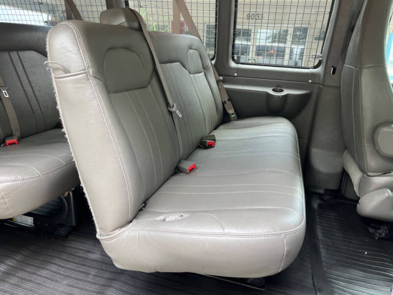 2018 Chevrolet Express LS 3500