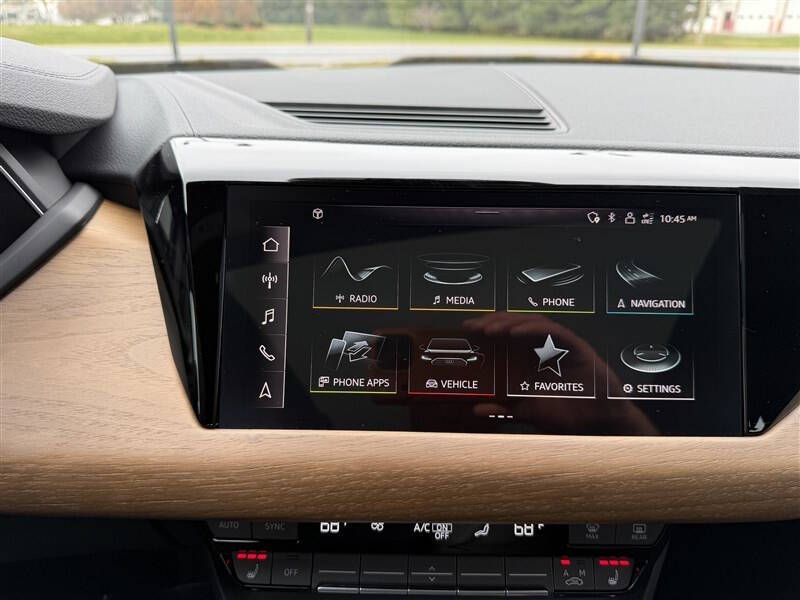 2023 Audi e-tron GT quattro Premium Plus