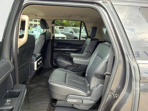 2023 Ford Expedition MAX XLT