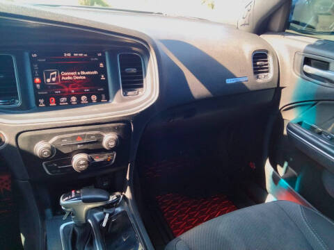 2015 Dodge Charger SXT