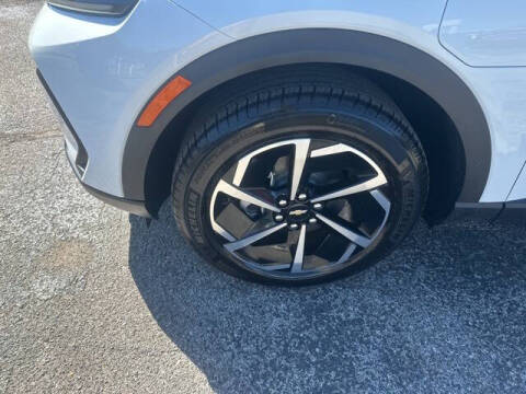 2026 Chevrolet Equinox EV LT 2