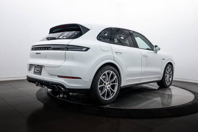 2026 Porsche Cayenne E-Hybrid