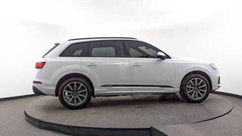 2022 Audi Q7 quattro Premium Plus 45 TFSI